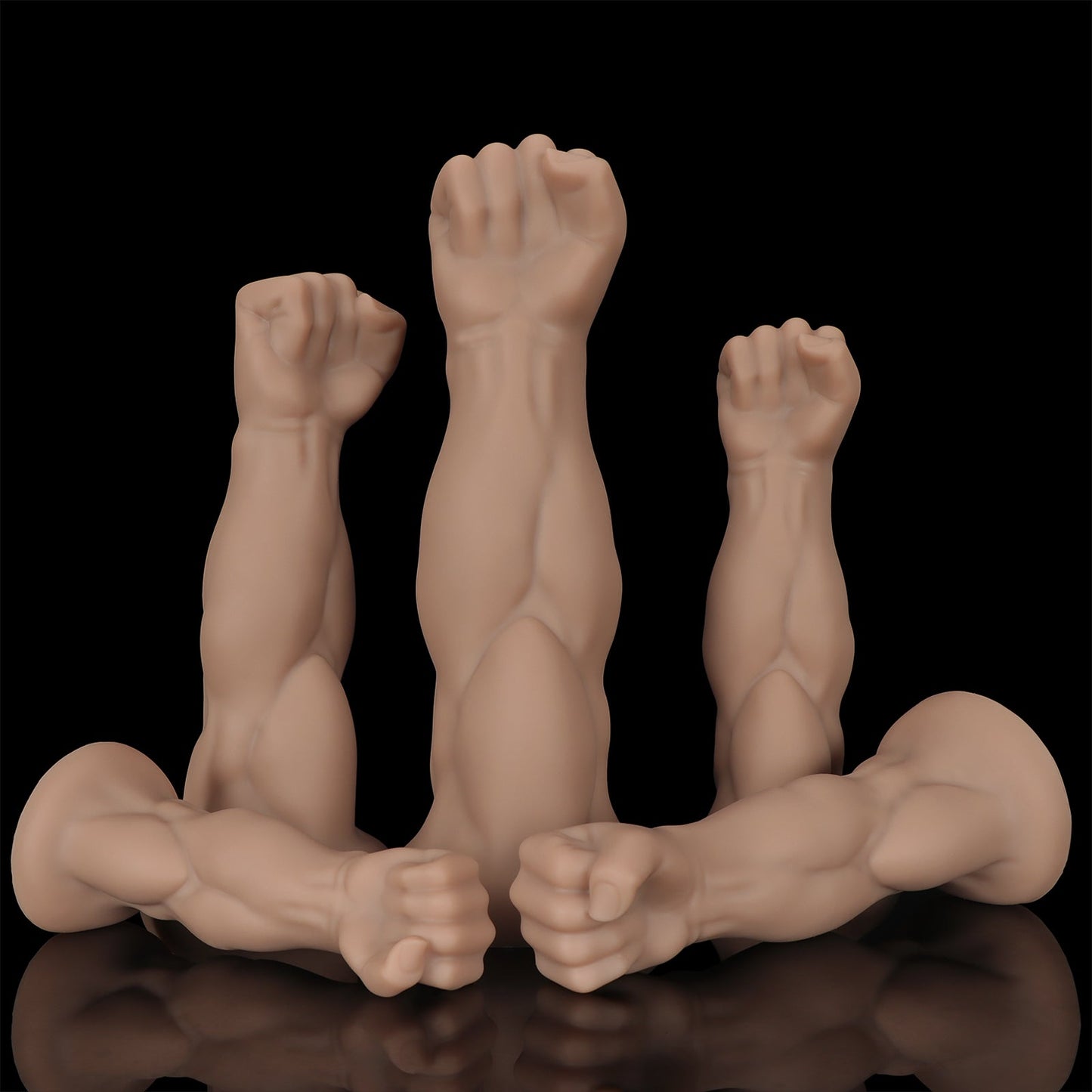 NIGHTLOOM アナルプラグ 拳のデザイン 強い筋肉 吸盤付き 凹凸あり 液体シリコン 肌色 全5サイズ - TaRiss's