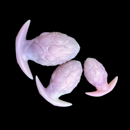 NIGHTLOOM アナルプラグ 凹凸あり シリコン製 ドラゴンの卵 アンカー形台座 混色仕様 - TaRiss's