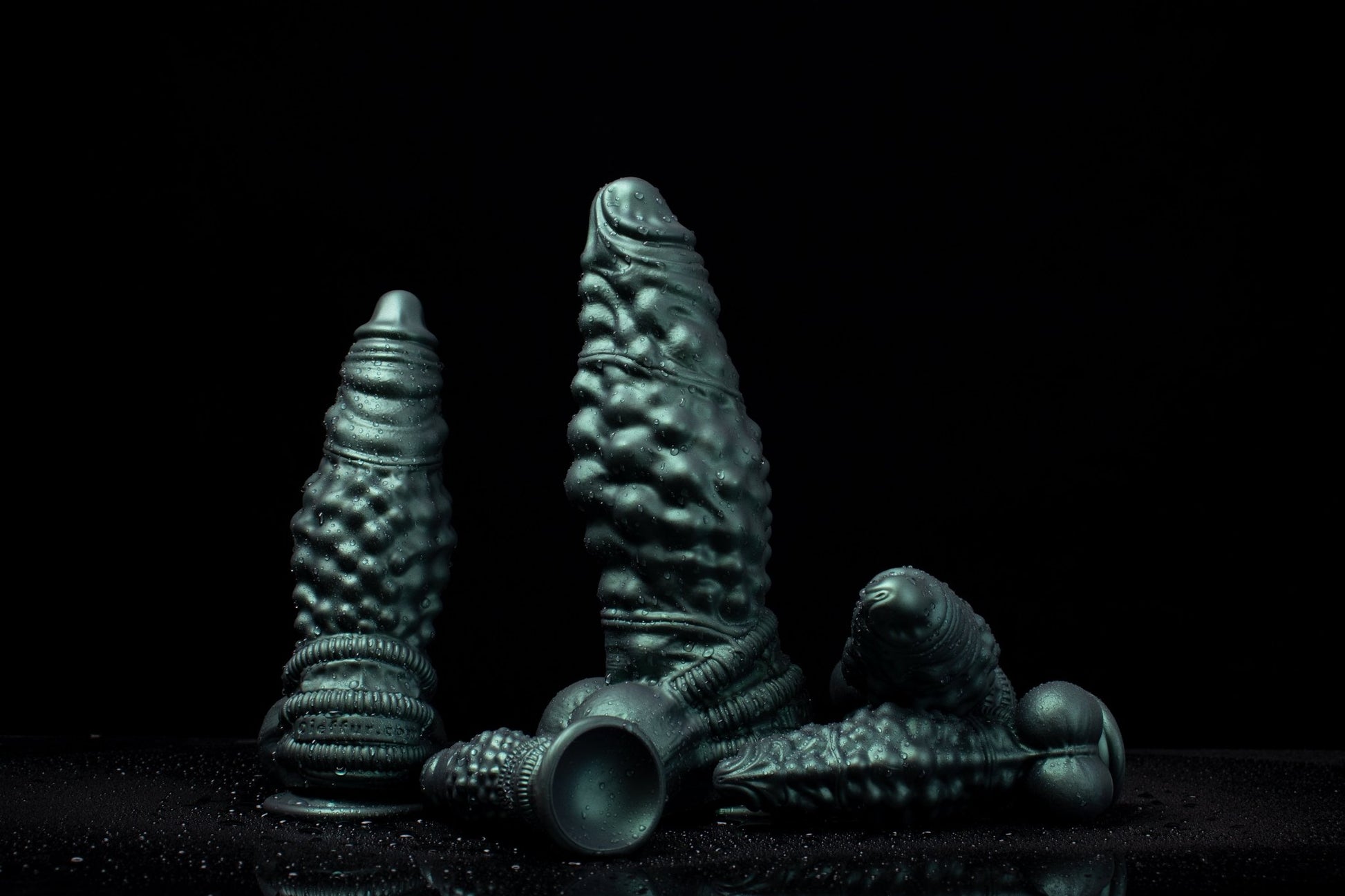 TaRiss's ディルド アナルプラグ 凹凸あり 吸盤付き 液体シリコン グリーン 「蒼龍」 - TaRiss's